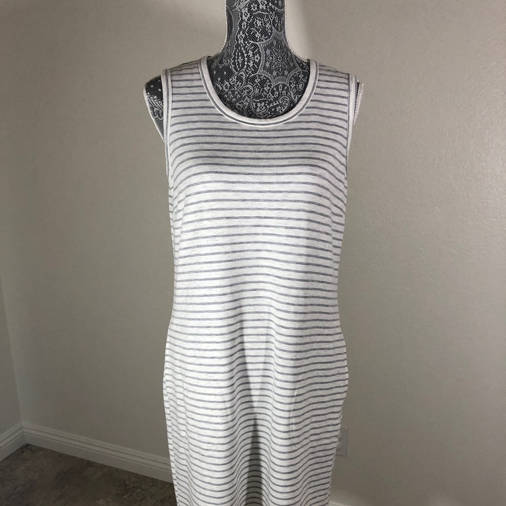 32 Degrees Cool Dress